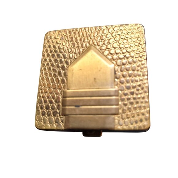 Dorothy Gray Rouge Brass Tone Alligator Buckle Design Compact 1950s Puff & Rouge - Picture 1 of 8